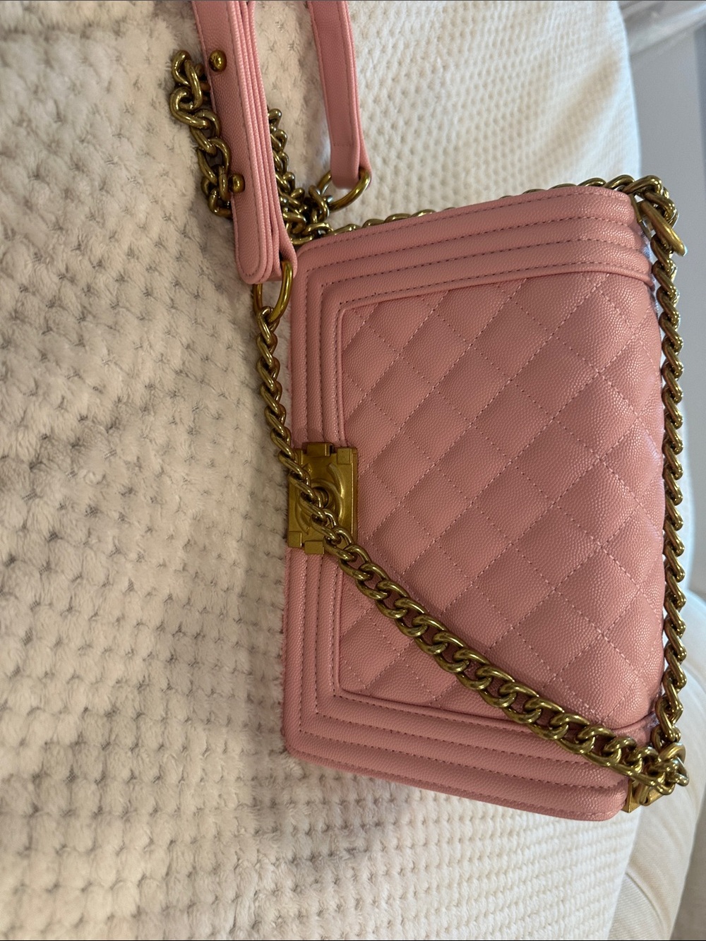 Pink Quilted Chain Shoulder Bag - Luxury Style